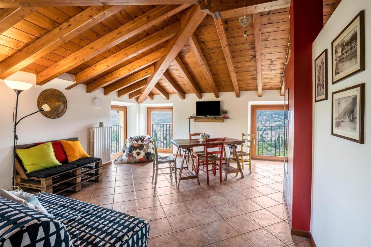 Apartament Casa Mandello Salò Zewnętrze zdjęcie