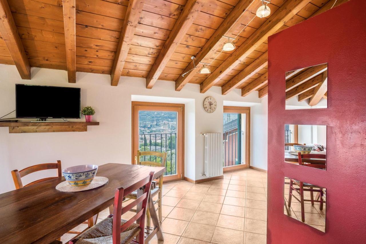 Apartament Casa Mandello Salò Zewnętrze zdjęcie