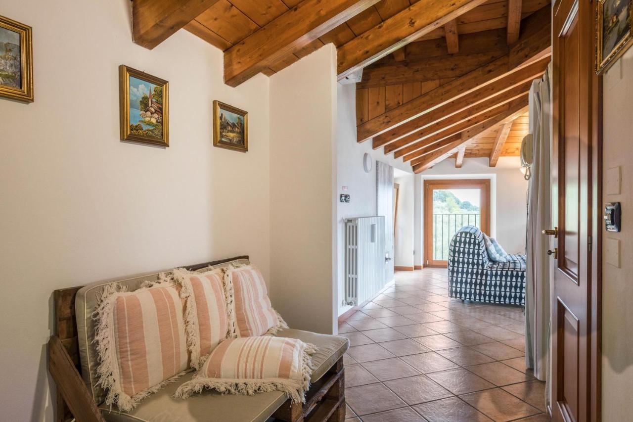 Apartament Casa Mandello Salò Zewnętrze zdjęcie